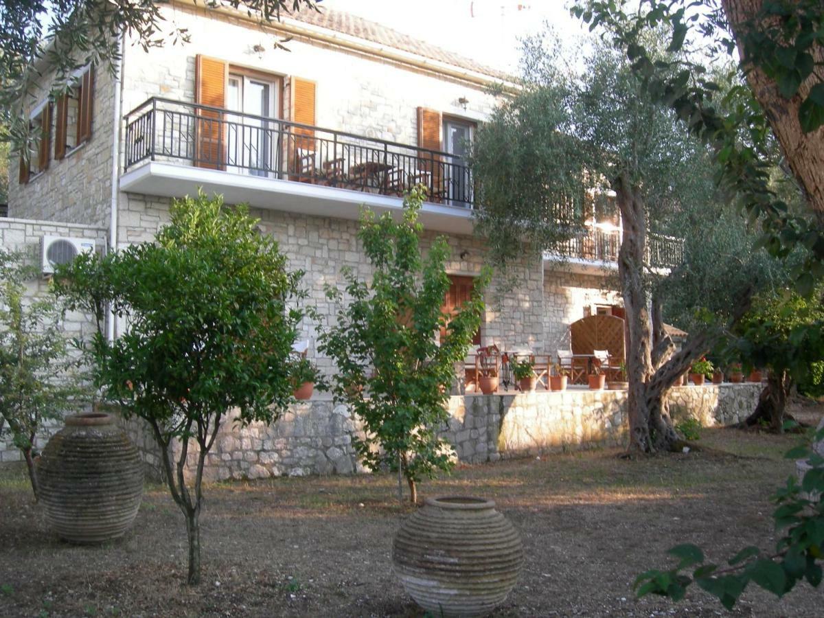 Baronessa'S Apartments جايوس المظهر الخارجي الصورة